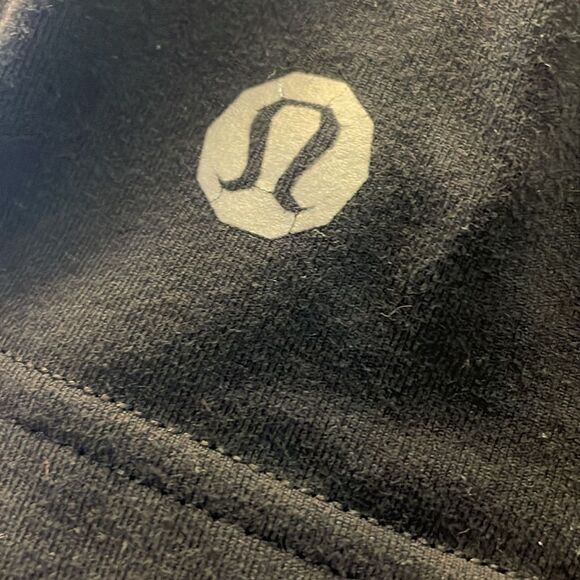 lululemon athletica Men’s Shorts size Large - Picture 8 of 11